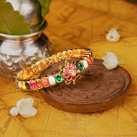 Colour changeable hot sale gold bangles